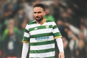 Bursaspor’da İki Kaptanla Yollar Ayrıldı