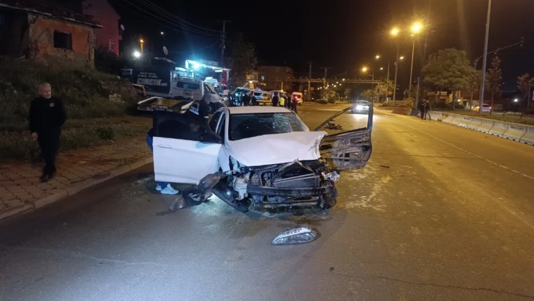 Kırıkkale'de Kaza: Otomobilden Fırlayan Kadın Hayatını Kaybetti!