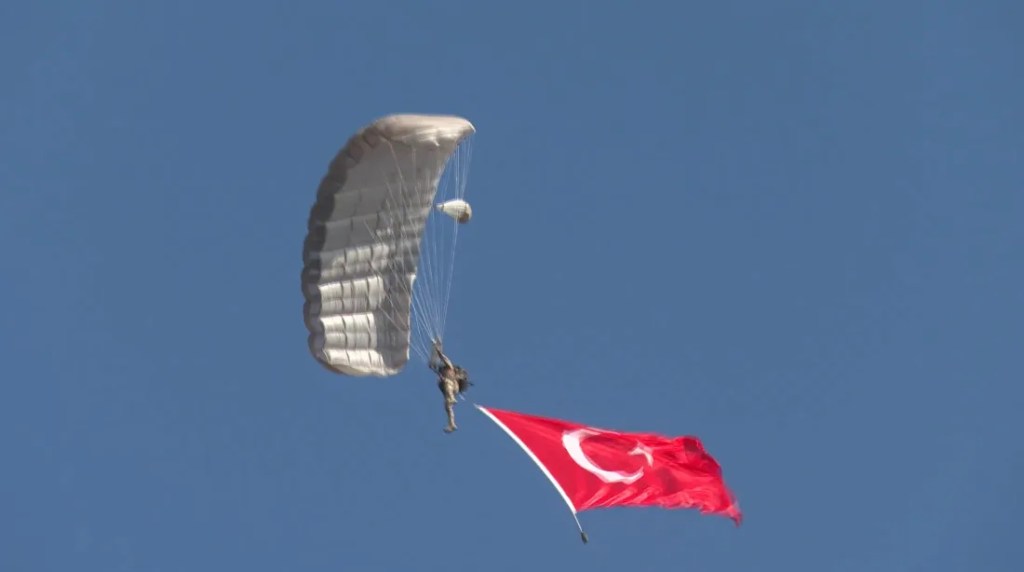 Efes-2026 Tatbikatı'nda Bayraklar Dalgalandı