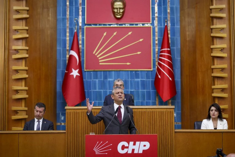 Özgür Özel'den CHP'nin İktidar Yürüyüşü Vurgusu