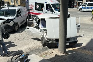 Kütahya’da kazaya karışan ehliyetsiz sürücüye ceza yağdı!