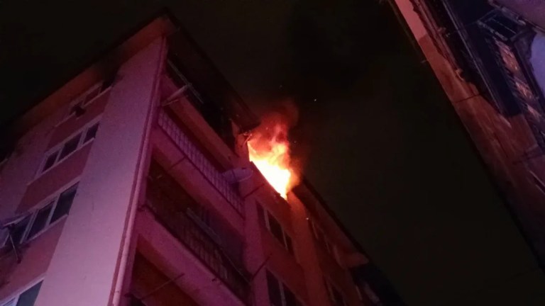 Bursa'da apartman yangını korkuttu!