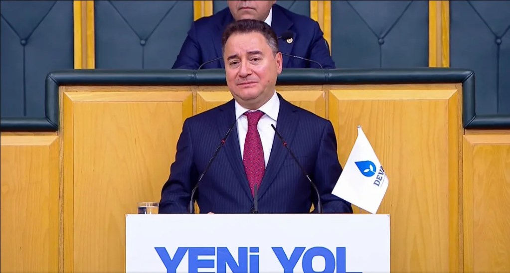 Babacan: Siyasette kalite düştü