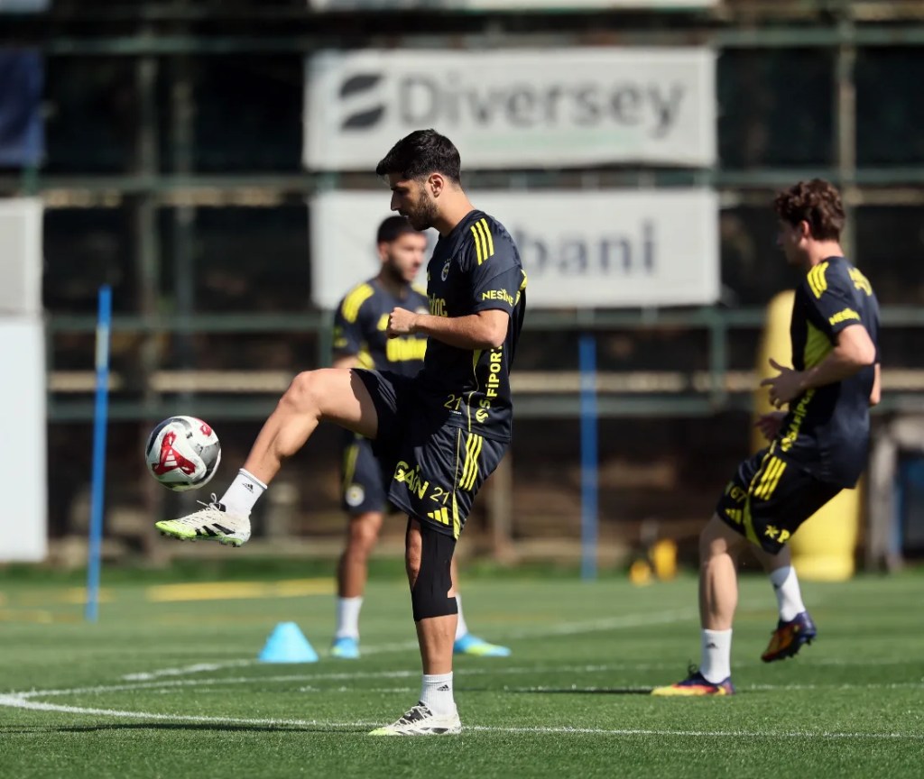 Fenerbahçe, Eyüpspor Maçı İçin Hazırlanıyor