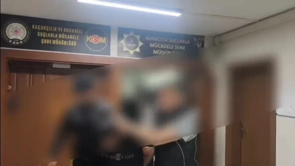Adapazarı'nda uyuşturucu operasyonu!