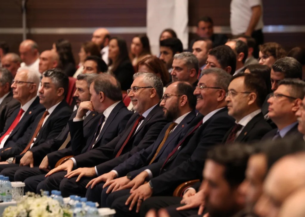Bakan Işıkhan: Sosyal Güvenlikte Dünya Örneği