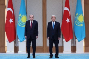 Erdoğan, Türkiye-Kazakistan toplantısına başkanlık etti