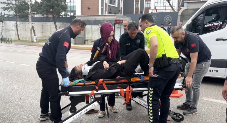 Bursa'da otomobilin çarptığı yaya yaralandı!