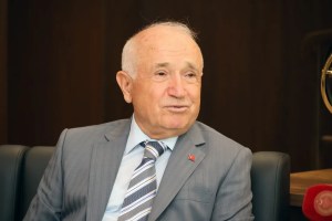 Cemil Çiçek KKTC’de Ziyaretlerde Bulundu