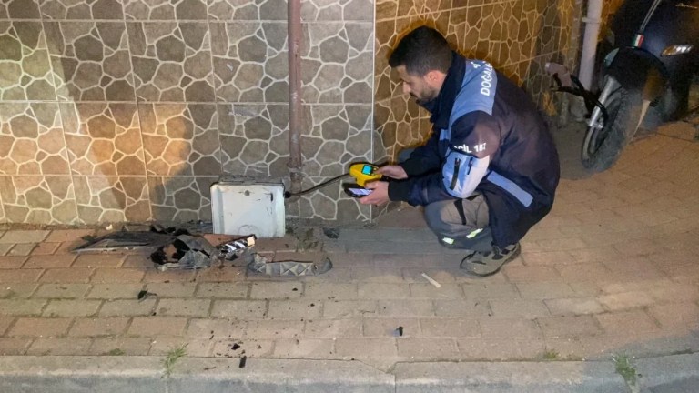 İnegöl'de kontrolden çıkan araç park halindeki araçlara çarptı!