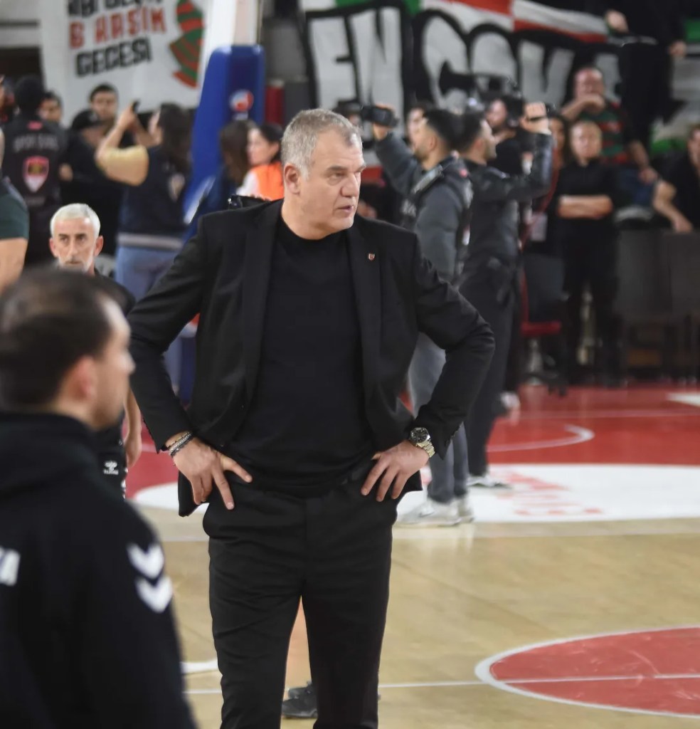 Karşıyaka'da Nihat Mala Sessizliğini Bozdu