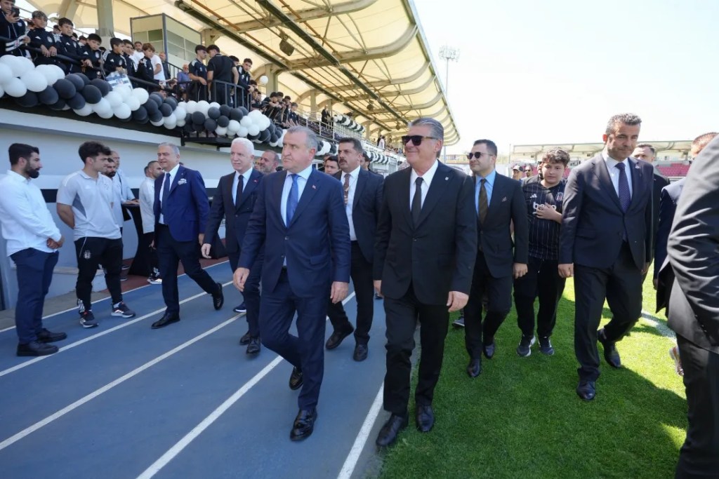 Beşiktaş Futbol Akademisi Açıldı!