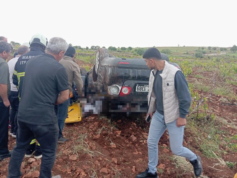 Mardin'de otomobil takla attı!
