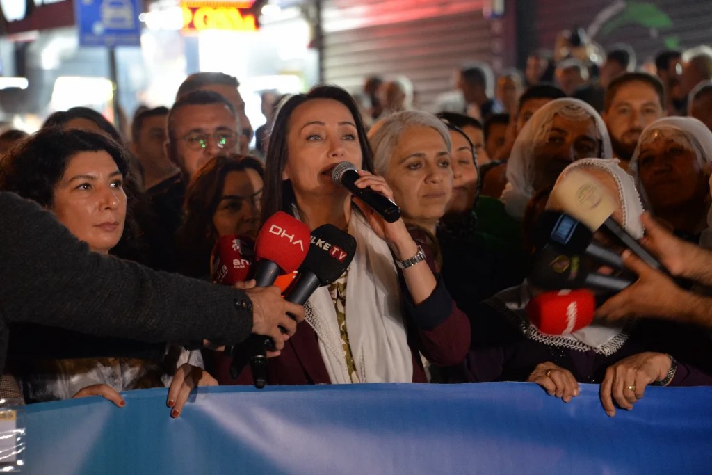 Hatimoğulları'ndan Barış Çağrısı
