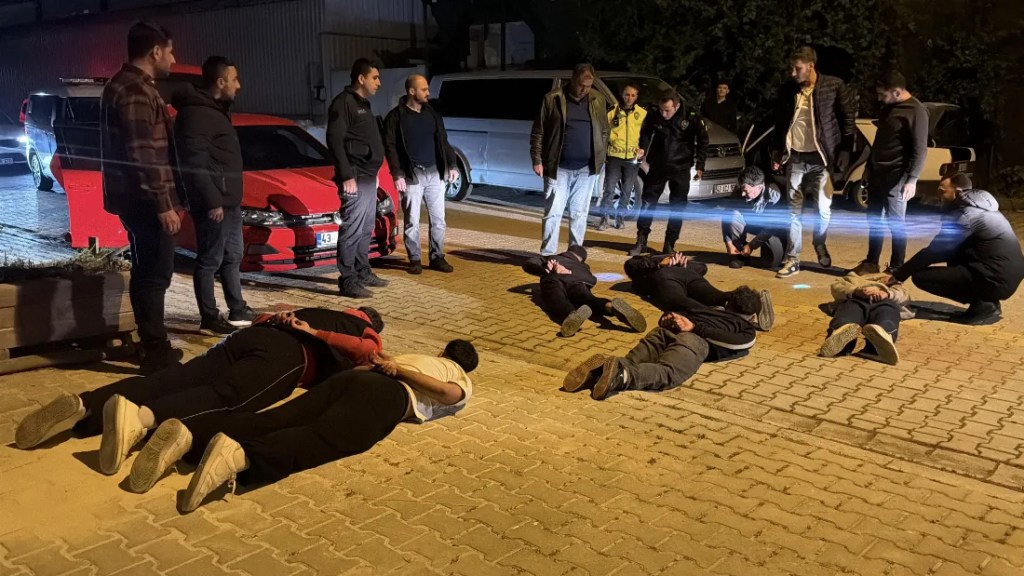 Kütahya'da Egzoz Sesi Polisi Harekete Geçirdi!