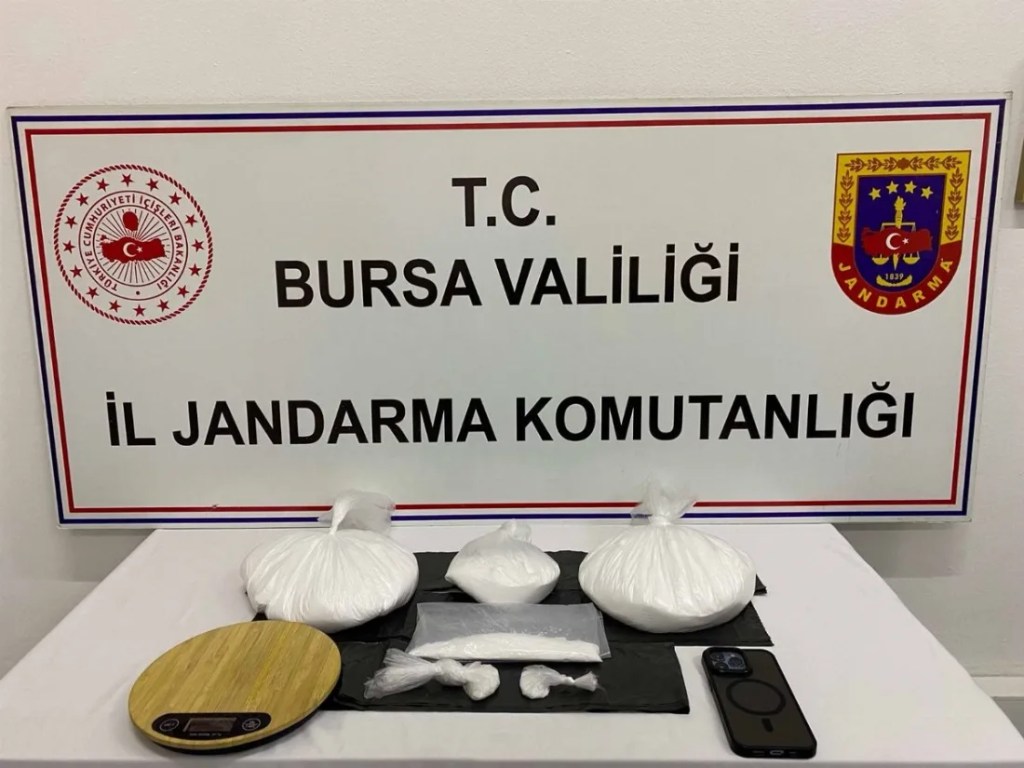 Bursa'da İş Yerinde Uyuşturucu Operasyonu!
