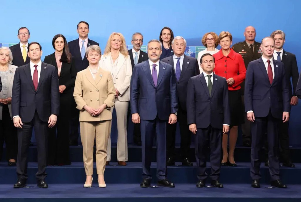 Bakan Fidan İsveç'te NATO toplantısında