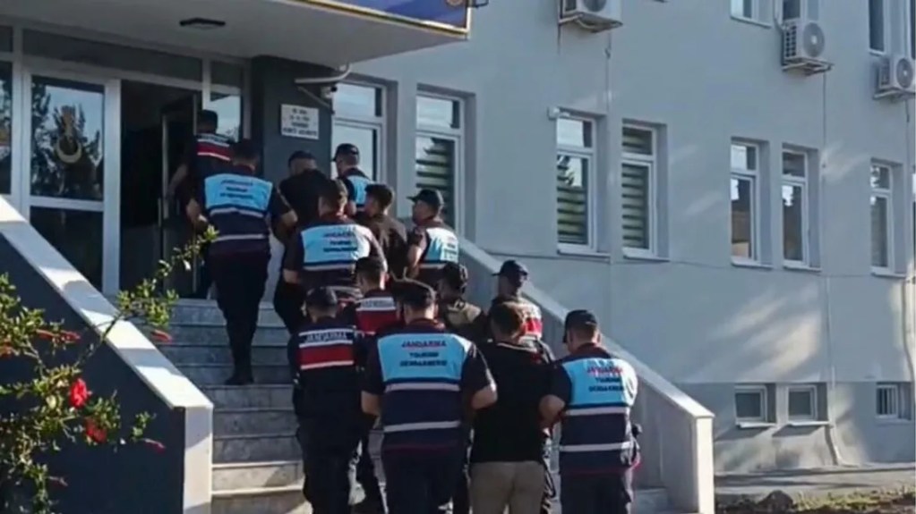Didim'de düğünde havaya ateş açanlar gözaltında!