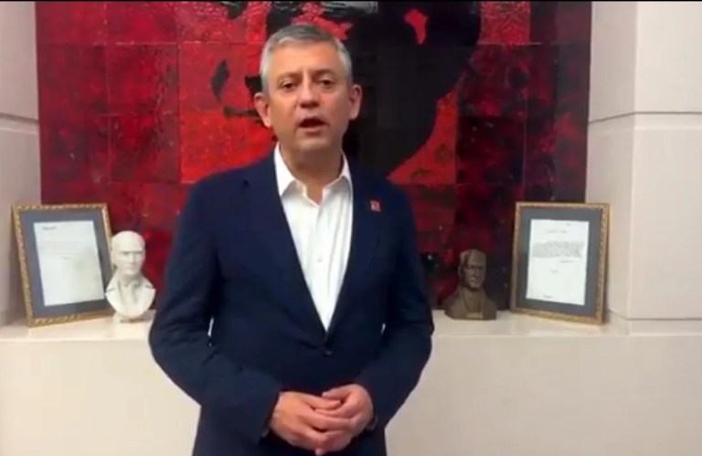 CHP Genel Merkezi'nde gergin anlar!