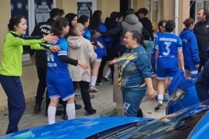 Bolu’da kadın futbol maçında arbede çıktı!