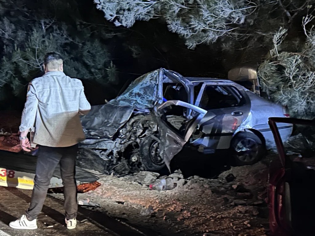 Adana'da feci kaza: 2 kişi hayatını kaybetti!