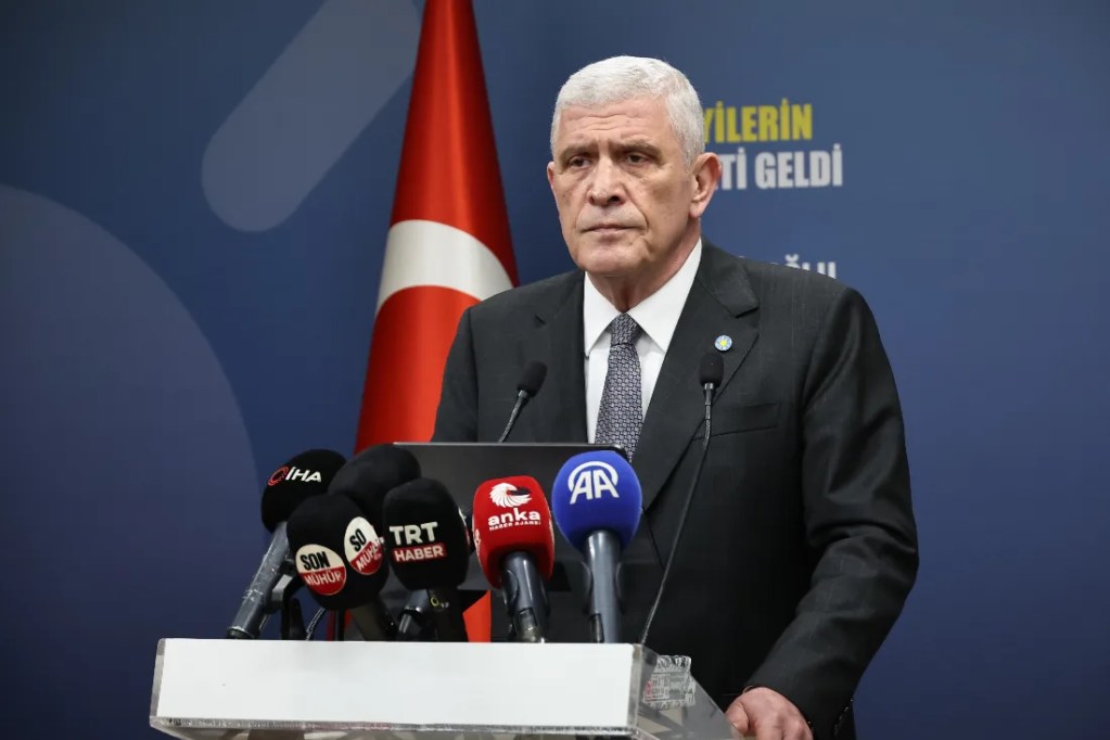 Dervişoğlu'ndan Siyaset Eleştirisi