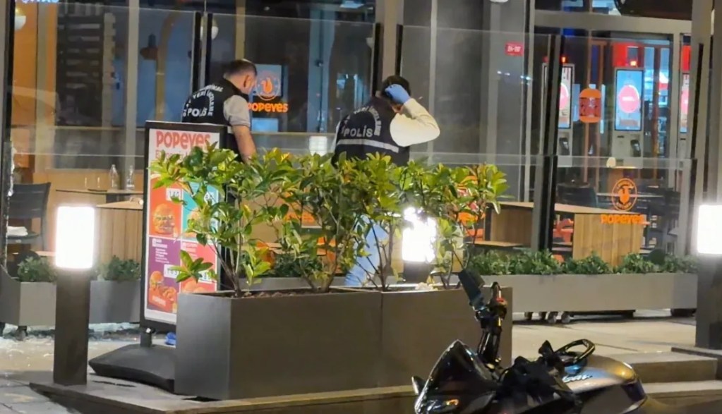 Şişli'de iş yerinin önünde silahlı saldırı!