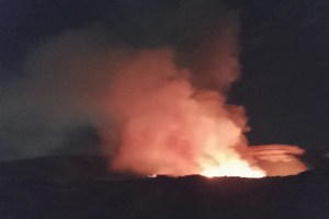Silivri’de hurdalık yangını söndürüldü!