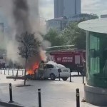 Şişli'de otomobil alev aldı!