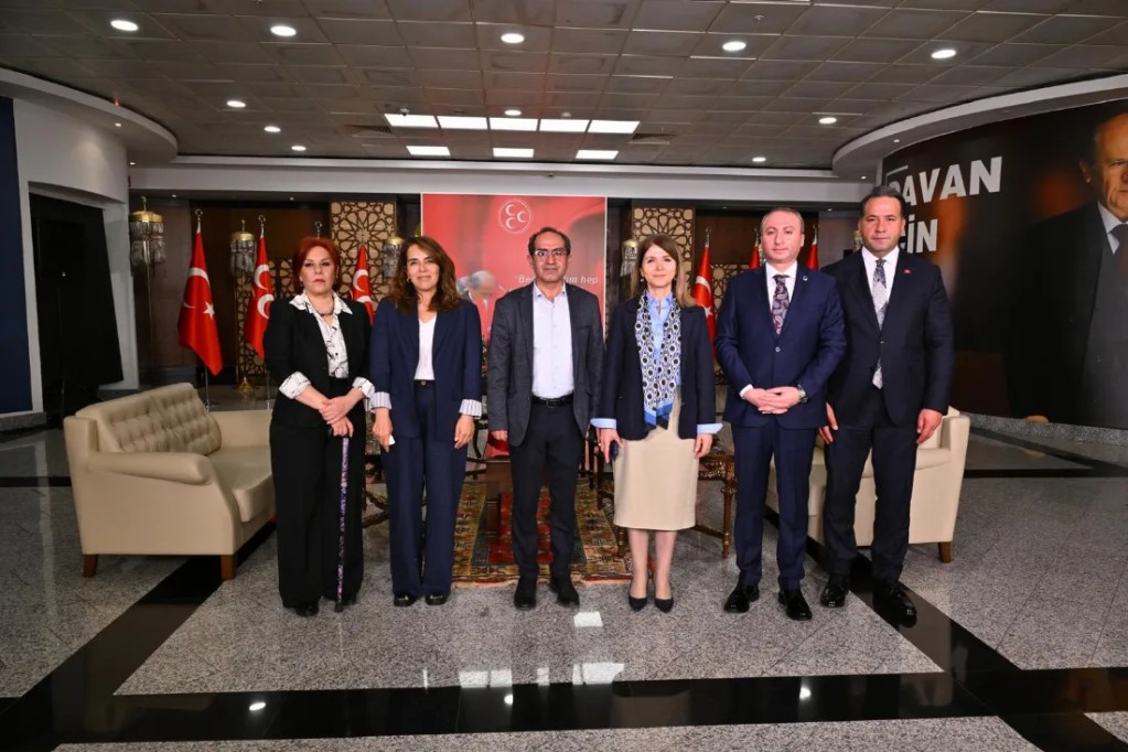 MHP ve AK Parti'den Bayram Mesajları