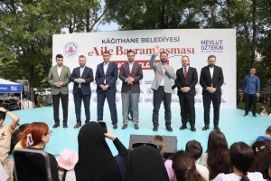 Kağıthane’de Aile Bayramlaşması Coşkusu