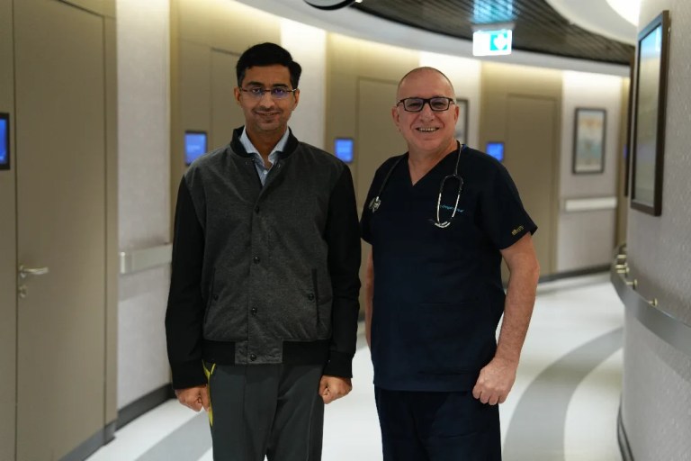 Pakistanlı Doktor İstanbul'da Sağlığına Kavuştu