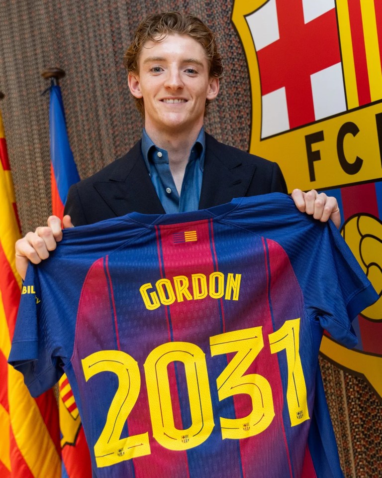 Barcelona Anthony Gordon'ı Transfer Etti