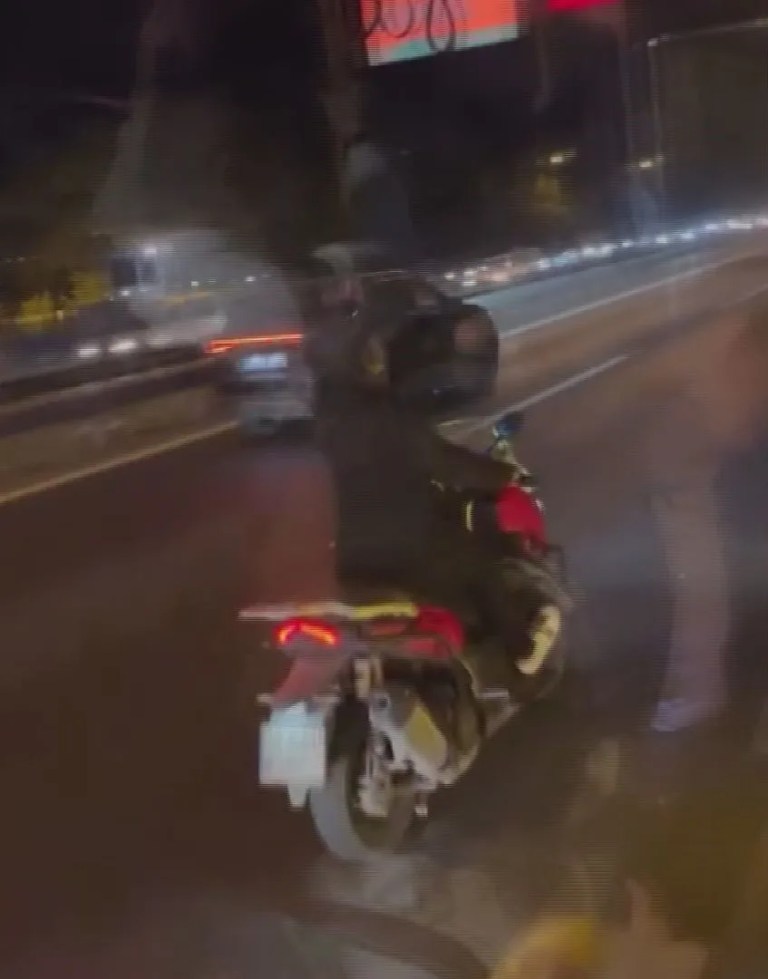 Fatih'te Motosikletli Saldırısı Panik Yarattı!