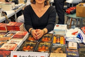 Yazar Ayten Öztürk bıçaklı saldırıda hayatını kaybetti!