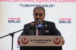 Destici: BBP 33 Yıldır Dimdik Ayakta