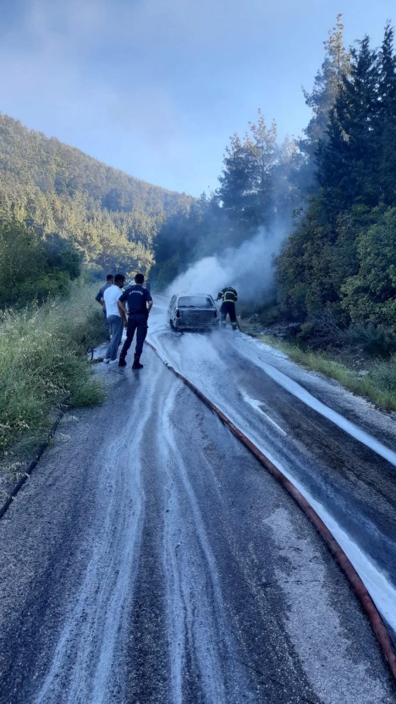 Osmaniye'de otomobil yangını korkuttu!