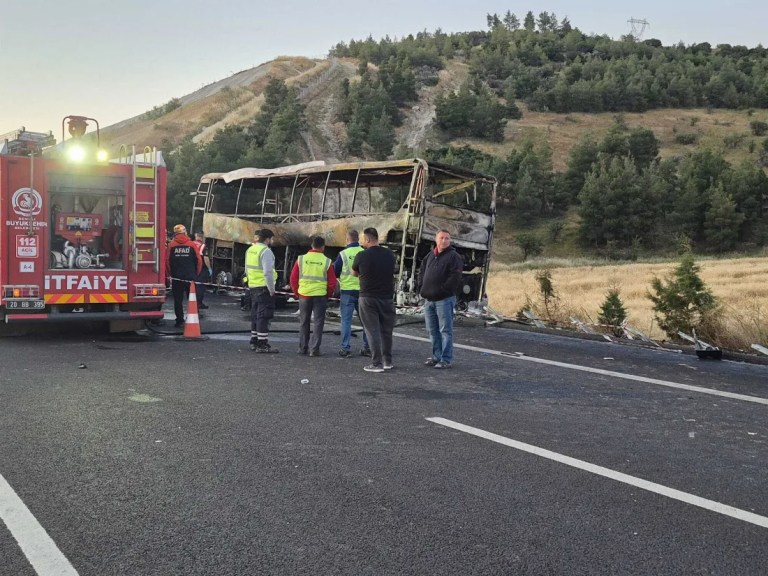 Denizli'de otobüs kazası: 8 can kaybı!