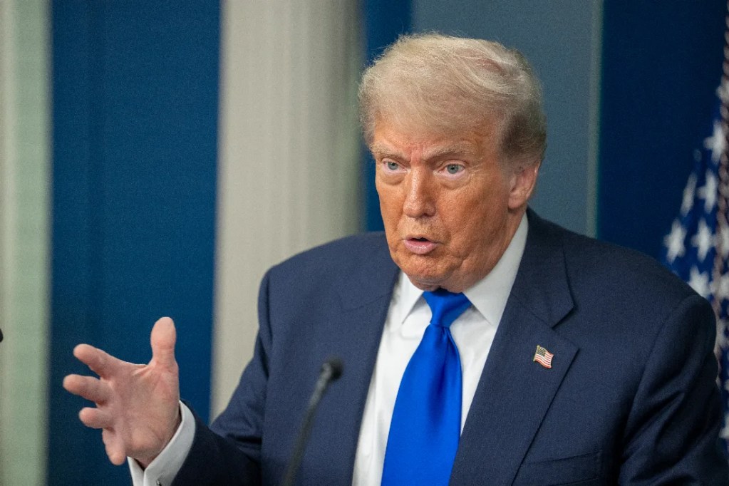Trump'tan Bilişsel Test Çağrısı