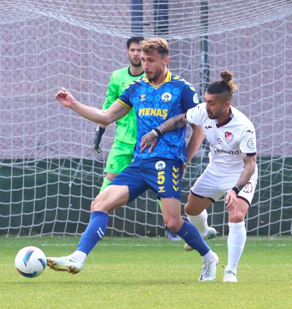 Onur Akdeniz Bingölspor'a Transfer Oldu