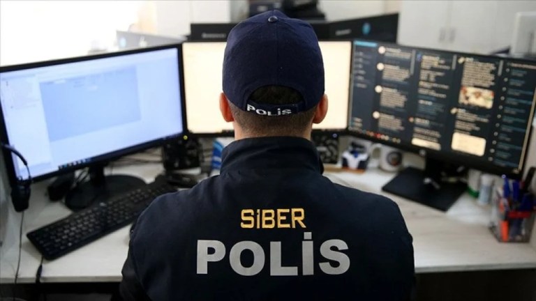Siber dolandırıcılık şebekesi çökertildi!