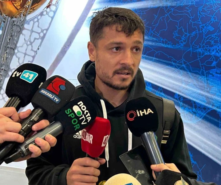 Kocaelispor’dan Ahmet Oğuz’a duygusal veda