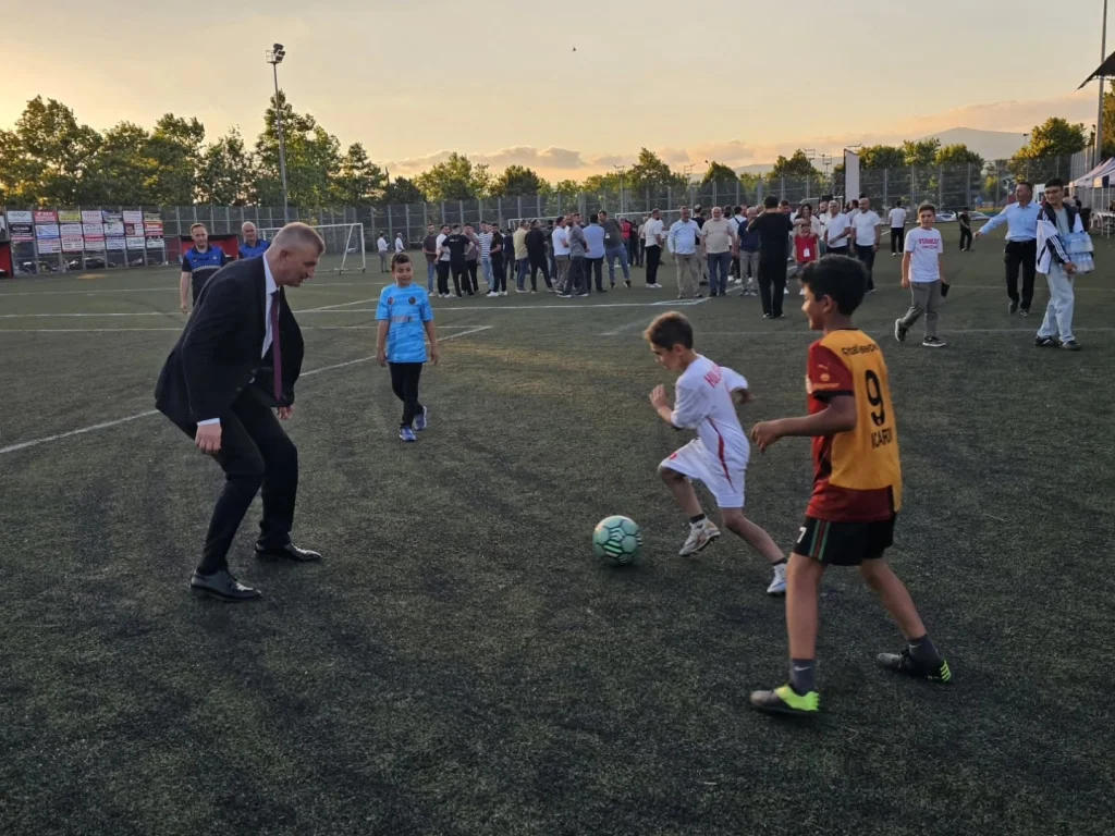 Gölcük’te Köyler Arası Turnuva Başladı