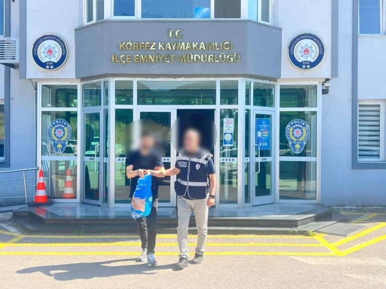 Firari uyuşturucu taciri kıskıvrak yakalandı!