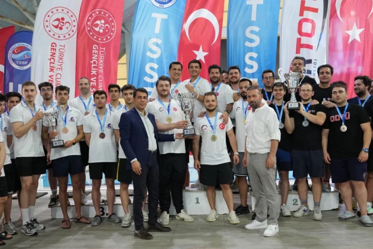 Gebze’de Sualtı Hokeyi şampiyonları belli oldu