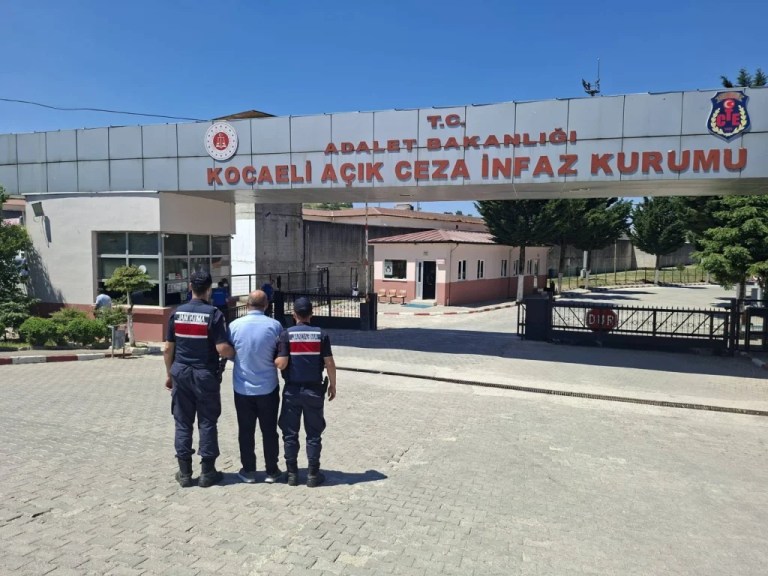 Gölcük’te 18 yıl hapisle aranan yağmacı yakalandı!