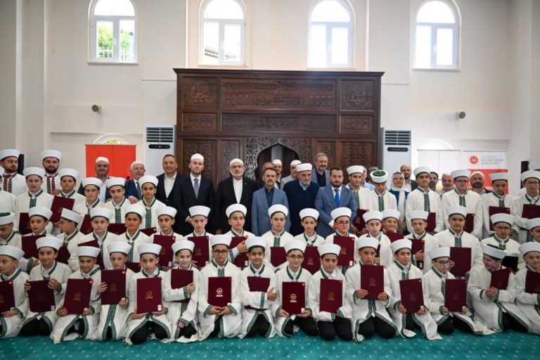 Gölkent’te 53 Hafız İcazet Aldı