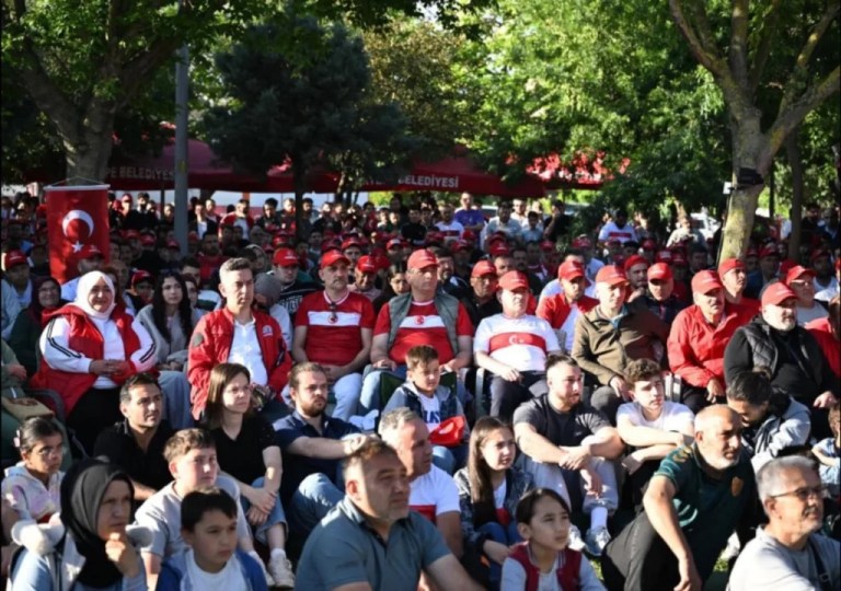 Kartepe’den Milli Takıma Tam Destek