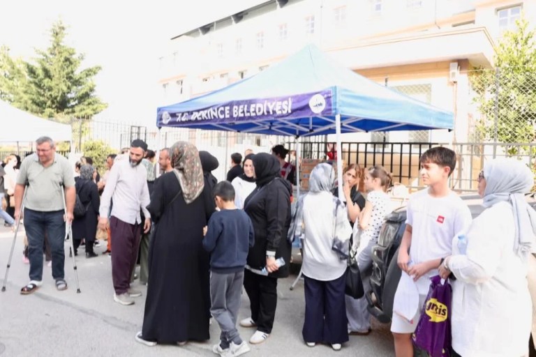 Derince Belediyesi’nden LGS öğrencilerine destek