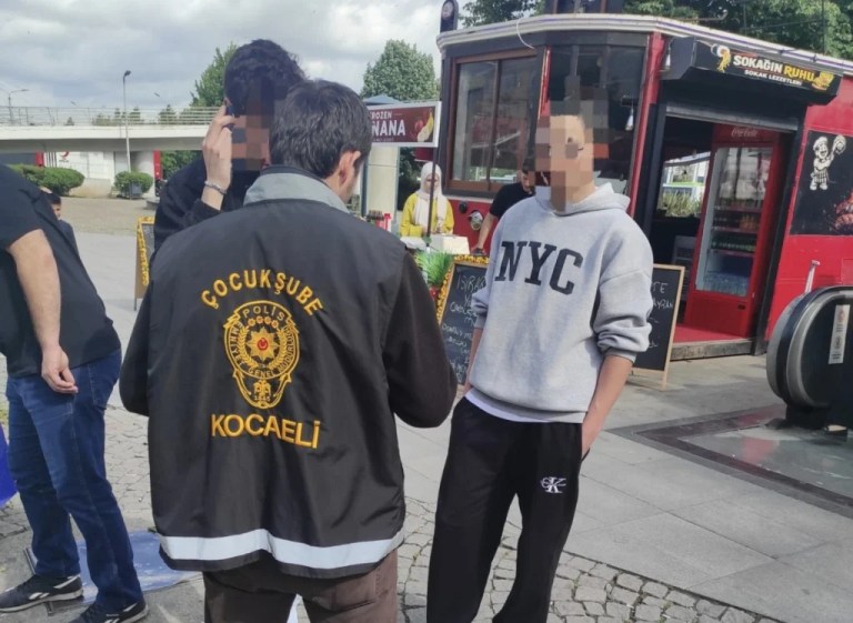 Kocaeli Emniyeti çocuk güvenliği için sahada!